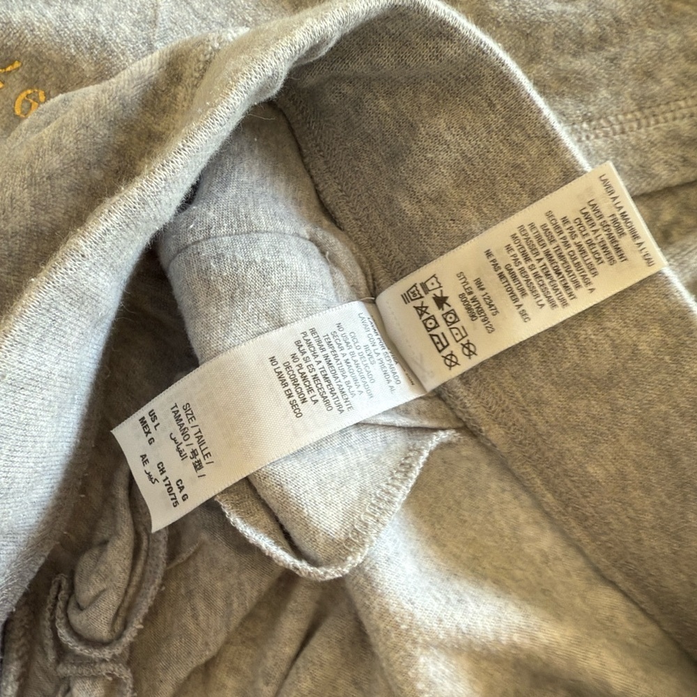 Juicy Couture Velour Tracksuit Set in light Grey - Picture 11 of 11